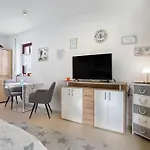 B09 *